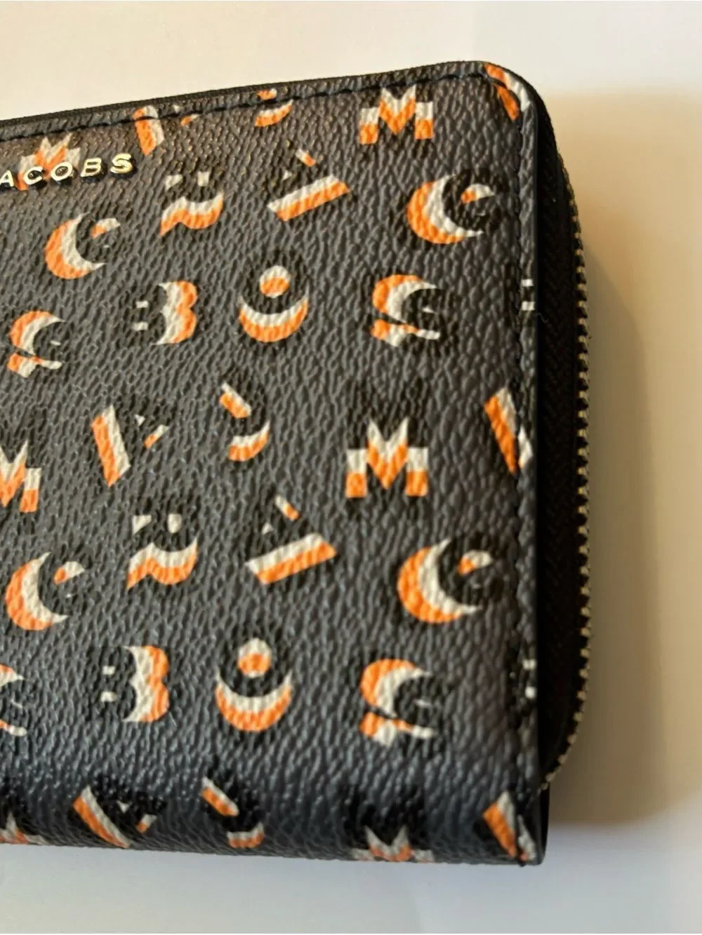 Rare~Marc Jacobs Original Logo Monogram Leather Wristlet ~ Exellent